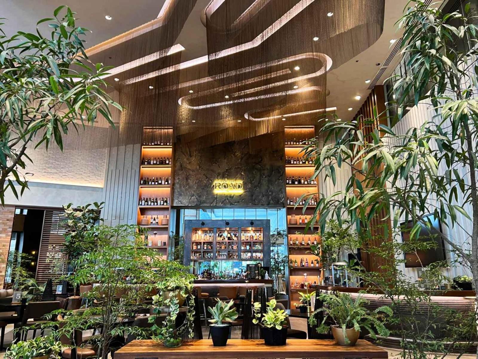 Brittany Hotel Bgc Taguig Exterior photo